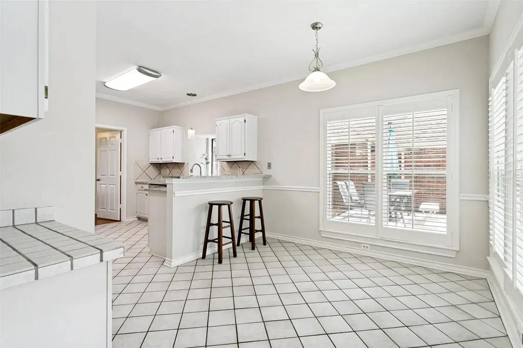 18653 Vista Del Sol Dallas TX 75287