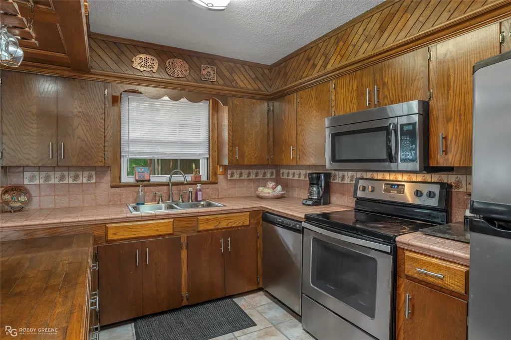 664 Featherston Road Homer LA 71040