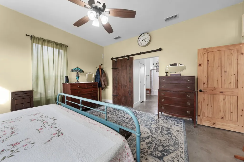2640 County Road 1030 NW Mount Vernon TX 75457