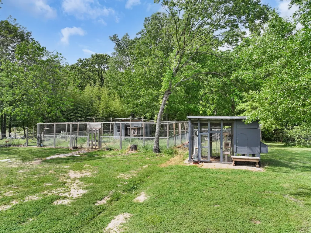 2640 County Road 1030 NW Mount Vernon TX 75457