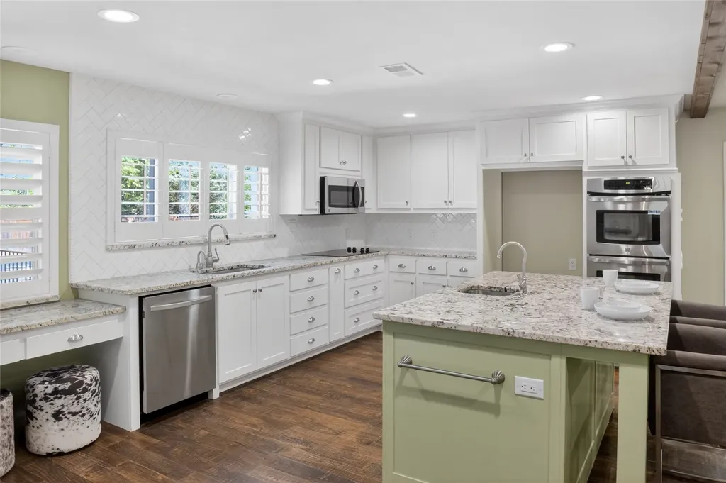 690 Orchid Hill Lane Copper Canyon TX 76226