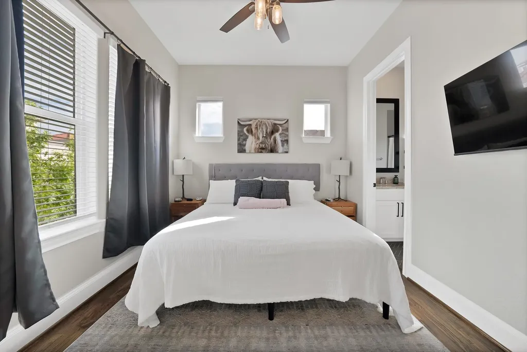 406 Mills Street Fort Worth TX 76102