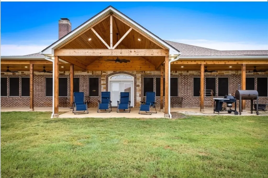 28966 Us Highway 377 Gordonville TX 76245