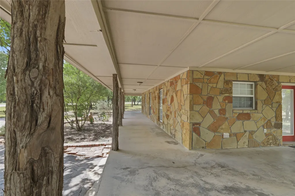 1528 Tidwell Road Brock TX 76087