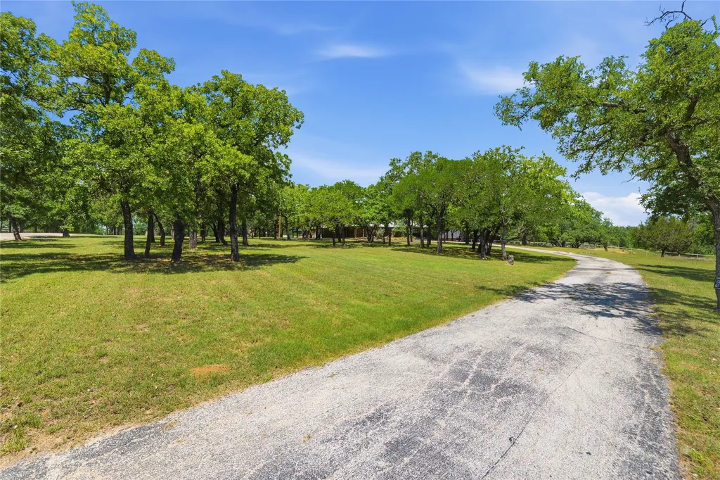 1528 Tidwell Road Brock TX 76087