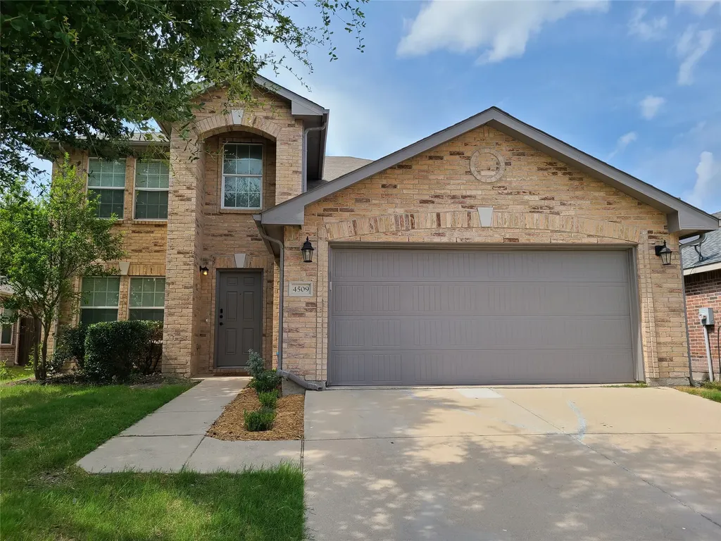 4509 Willow Rock Lane Fort Worth TX 76244