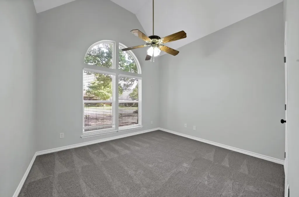 1122 Chimneyrock Trail Garland TX 75043
