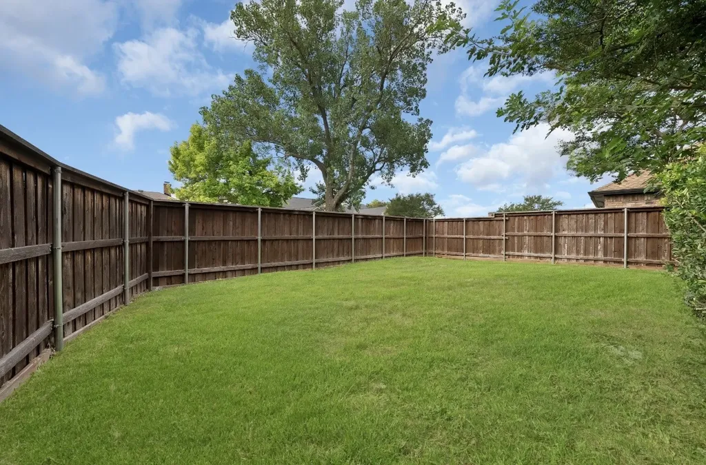 1122 Chimneyrock Trail Garland TX 75043