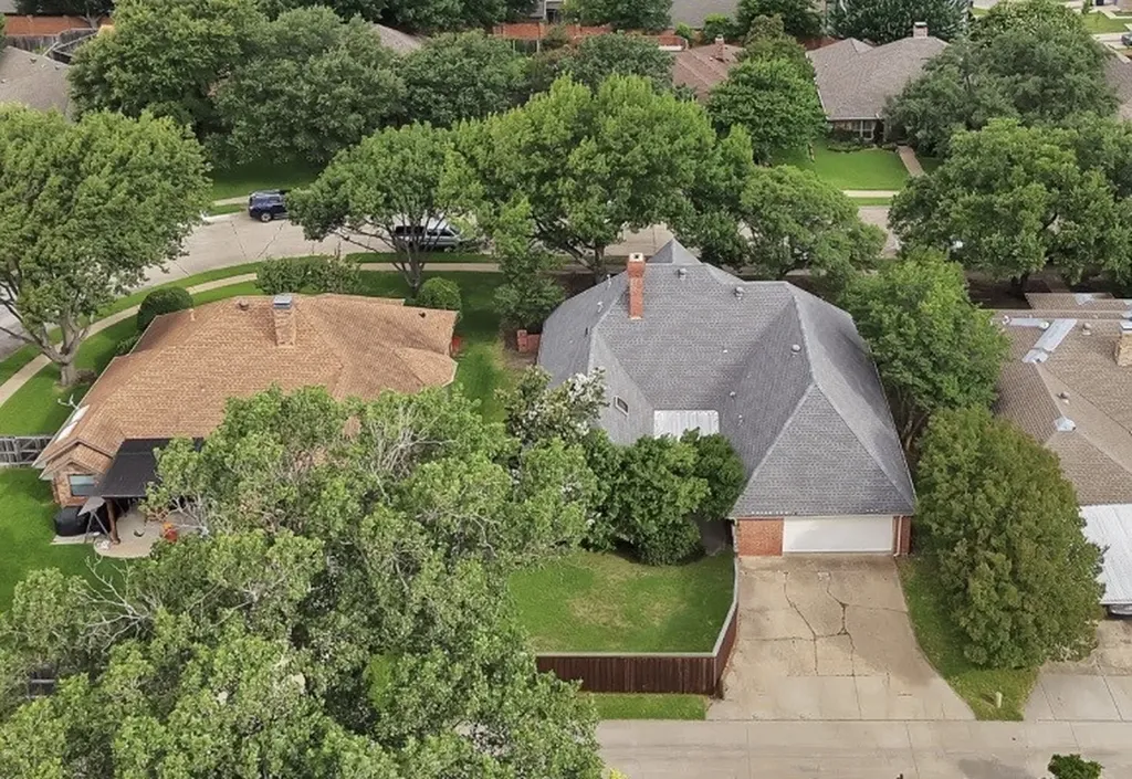 1122 Chimneyrock Trail Garland TX 75043