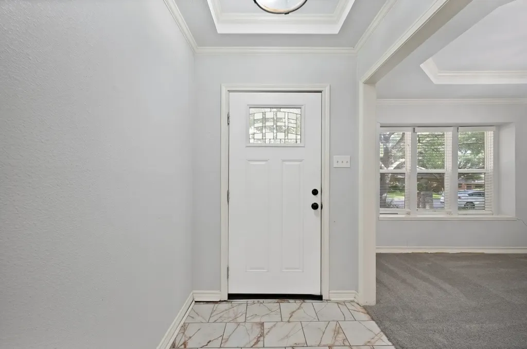 1122 Chimneyrock Trail Garland TX 75043