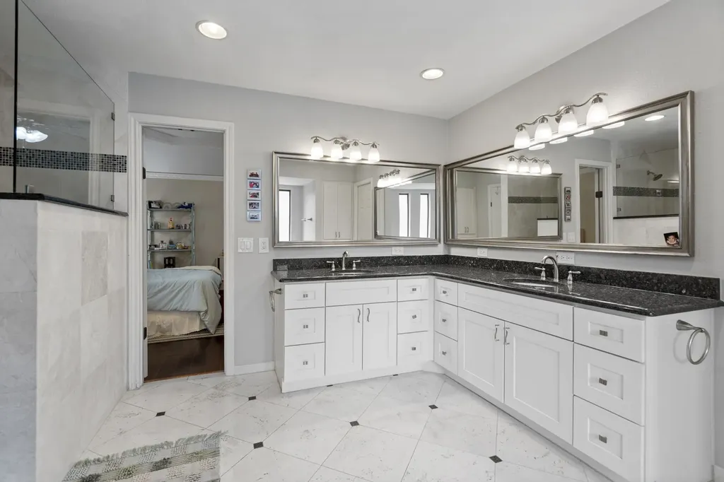 18116 Aramis Lane Dallas TX 75252