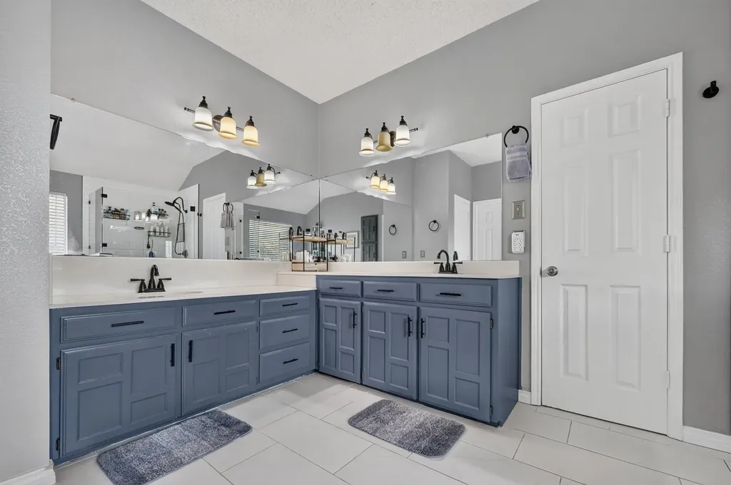 8413 Linda Vista Court Rowlett TX 75088