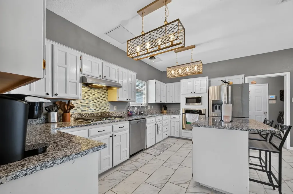 8413 Linda Vista Court Rowlett TX 75088