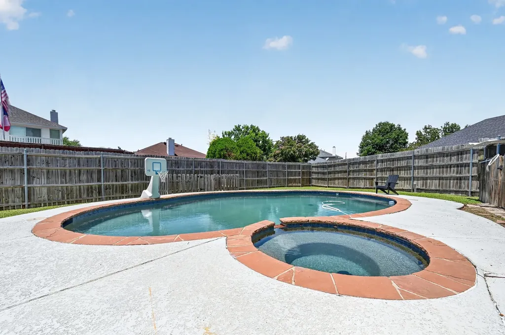 8413 Linda Vista Court Rowlett TX 75088