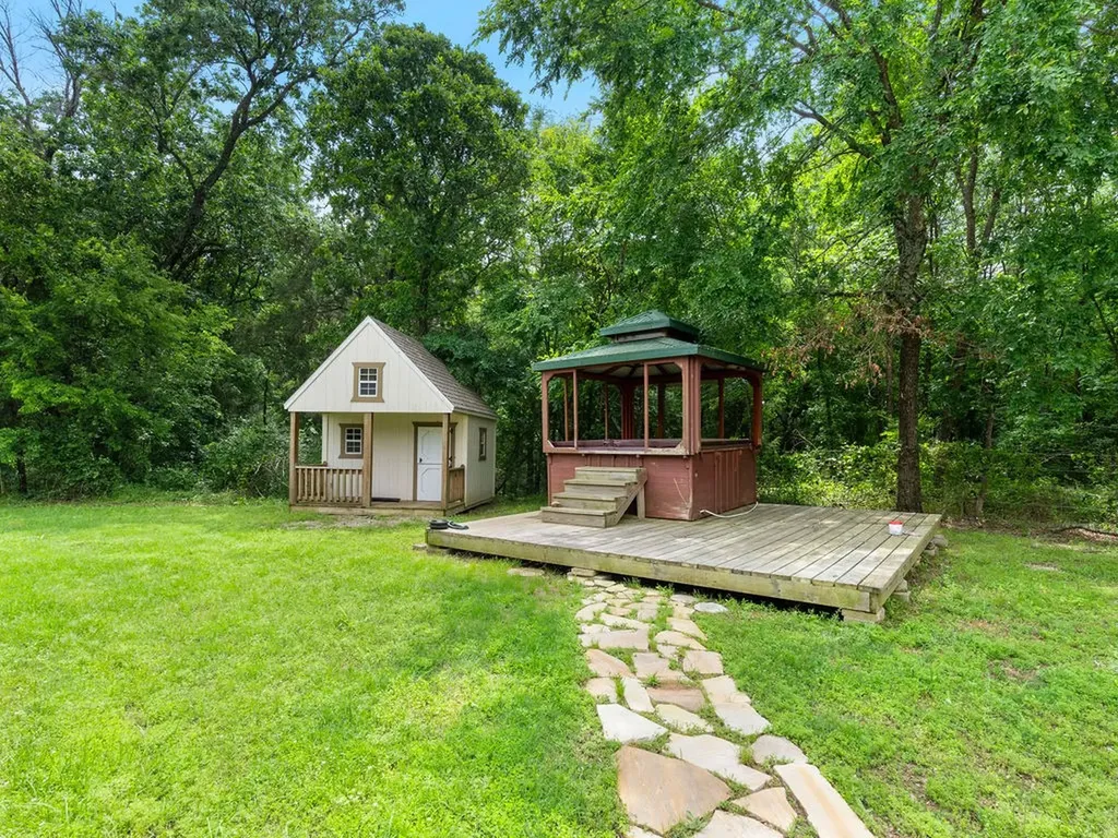 758 SE Cr 4265 Mount Vernon TX 75457