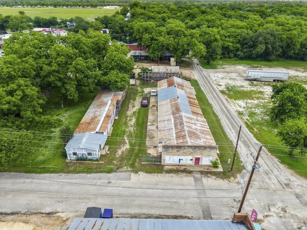 214 N High Street San Saba TX 76877