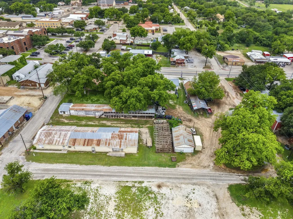 214 N High Street San Saba TX 76877