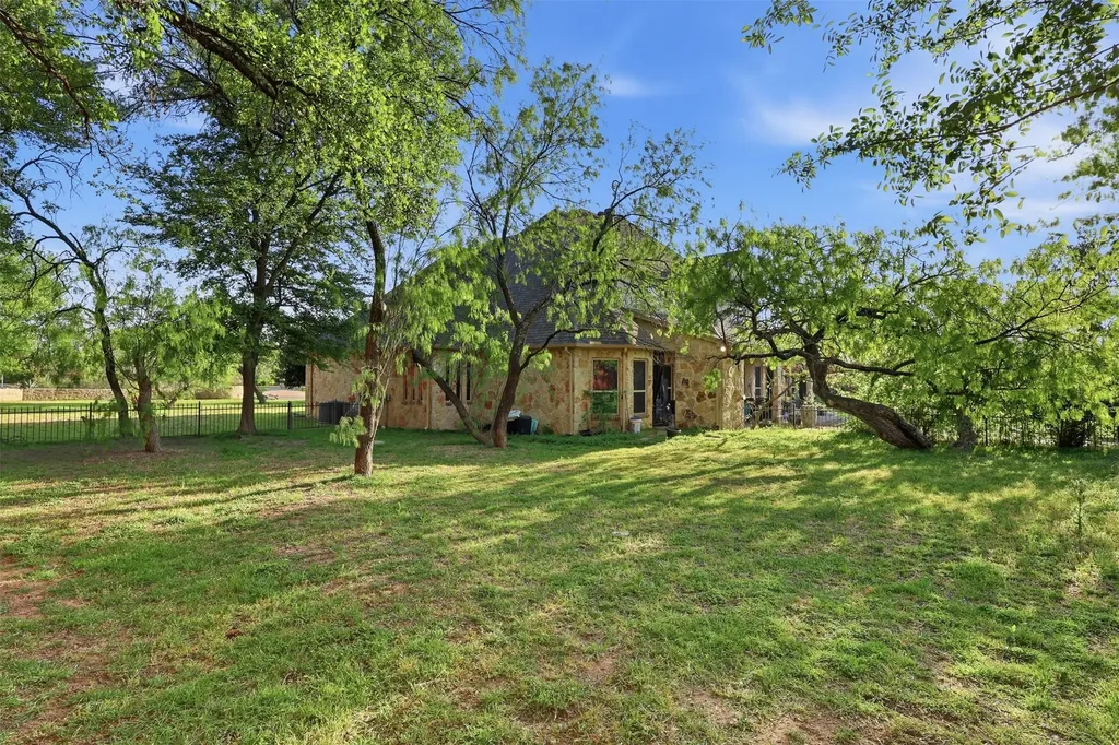 3900 Estancia Way Fort Worth TX 76108