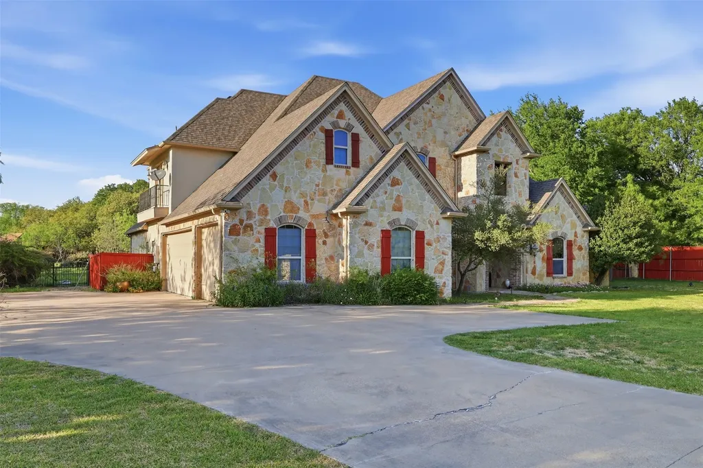3900 Estancia Way Fort Worth TX 76108