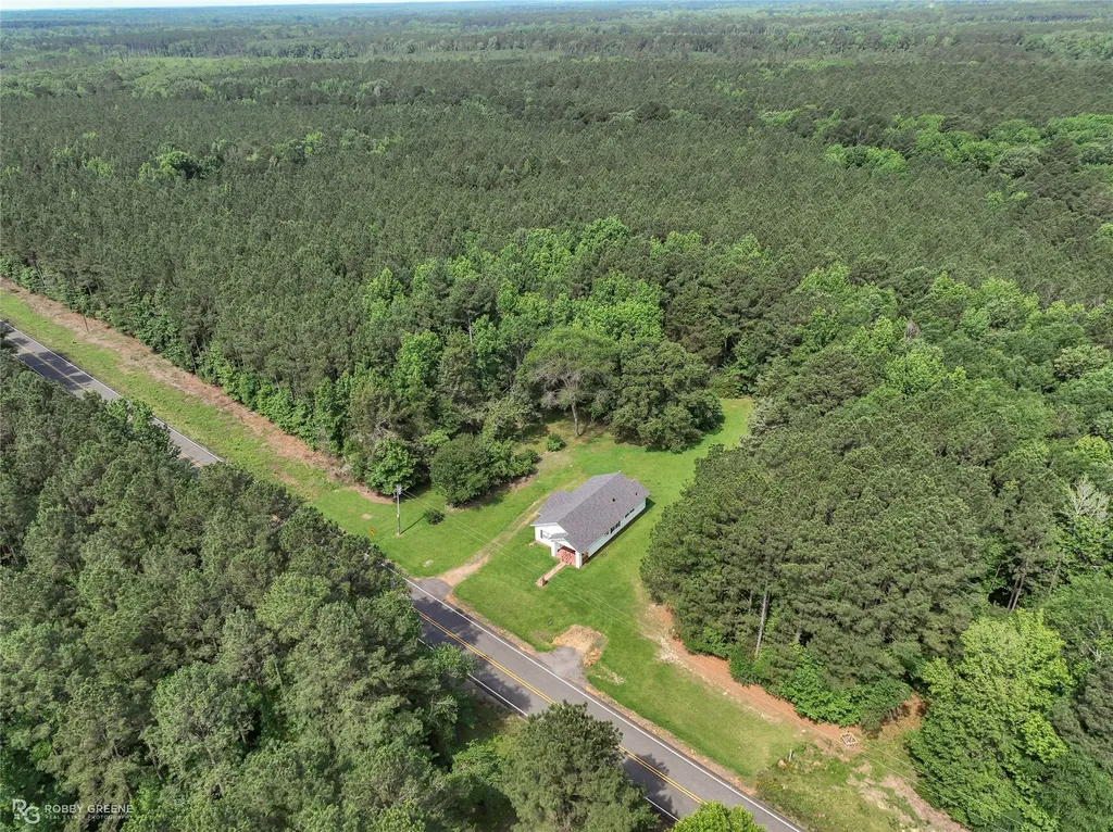 3307 Highway 521 Haynesville LA 71038