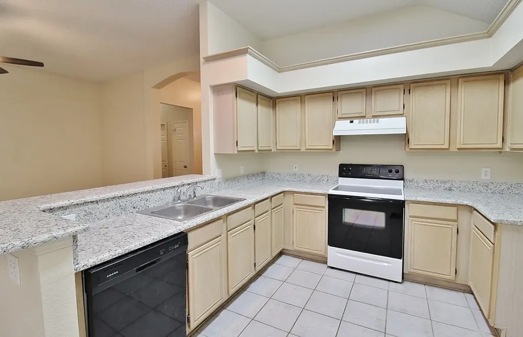 210 Ridgecrest Drive Cedar Hill TX 75104
