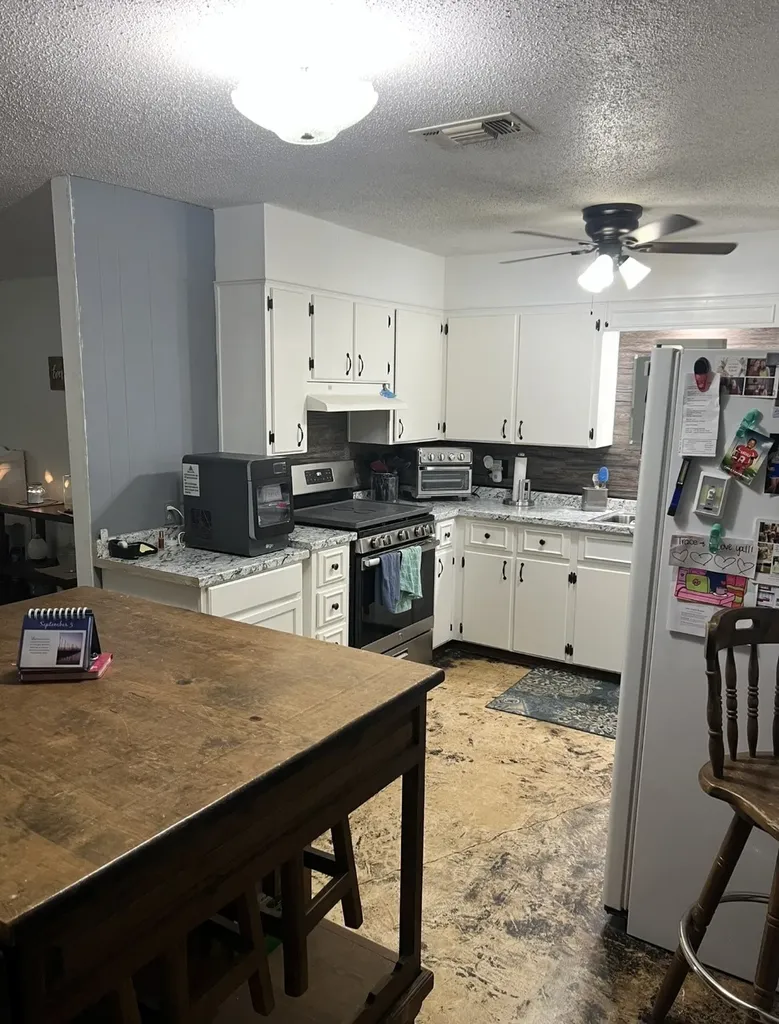 440 S Bois D Arc Street Blossom TX 75416