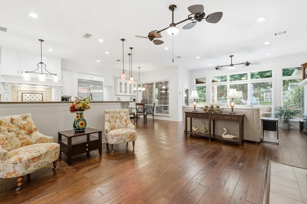 122 Chapel Hill Drive Double Oak TX 75077