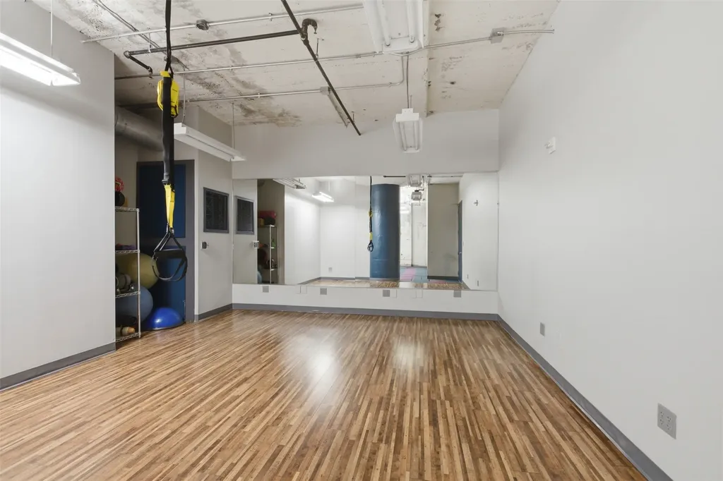 1122 Jackson Street Dallas TX 75202