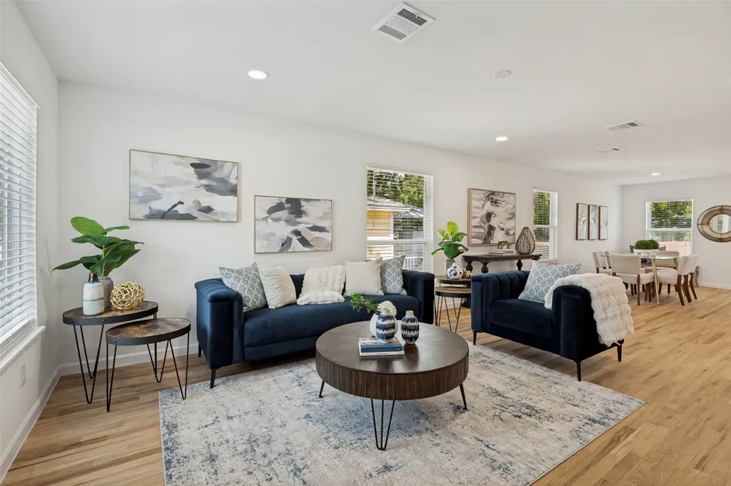 201 Conrad Street Dallas TX 75224