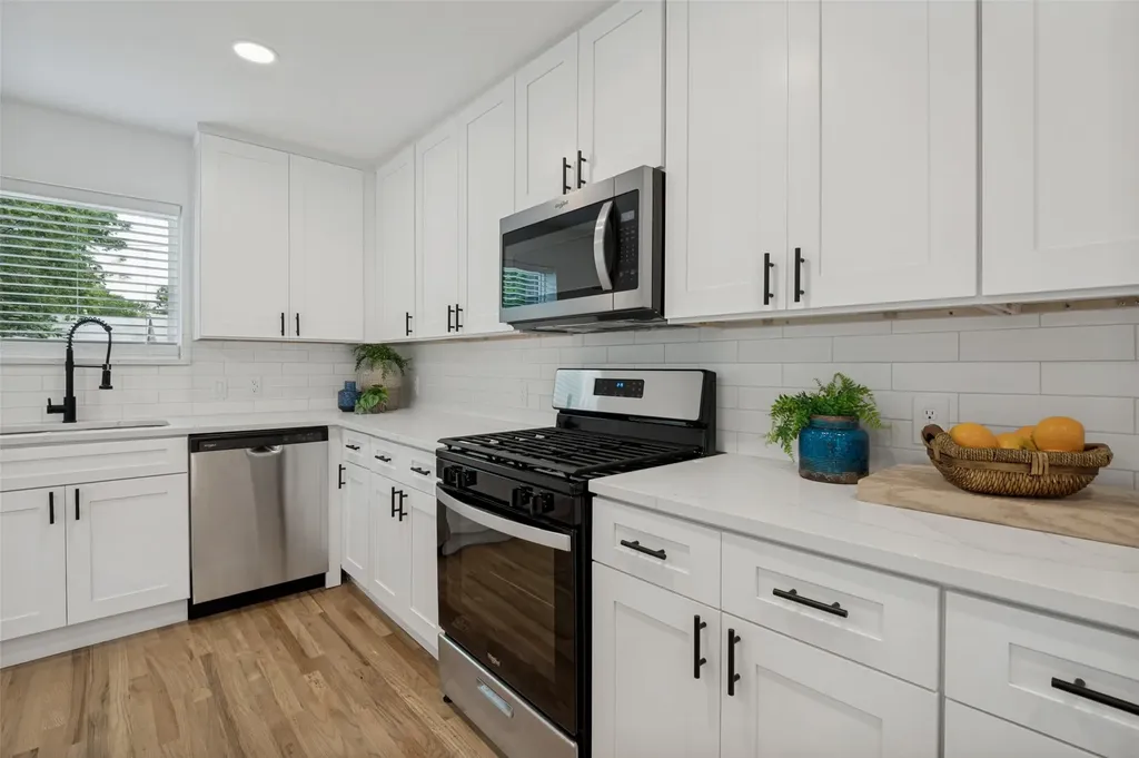 201 Conrad Street Dallas TX 75224