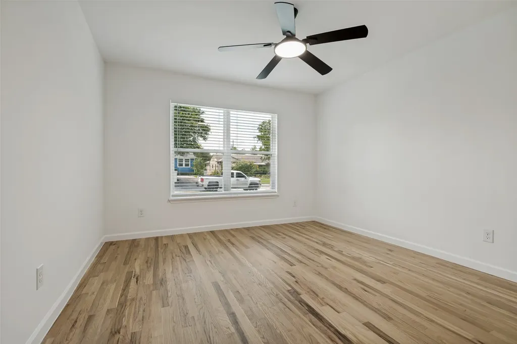 201 Conrad Street Dallas TX 75224