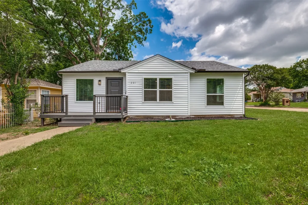 201 Conrad Street Dallas TX 75224
