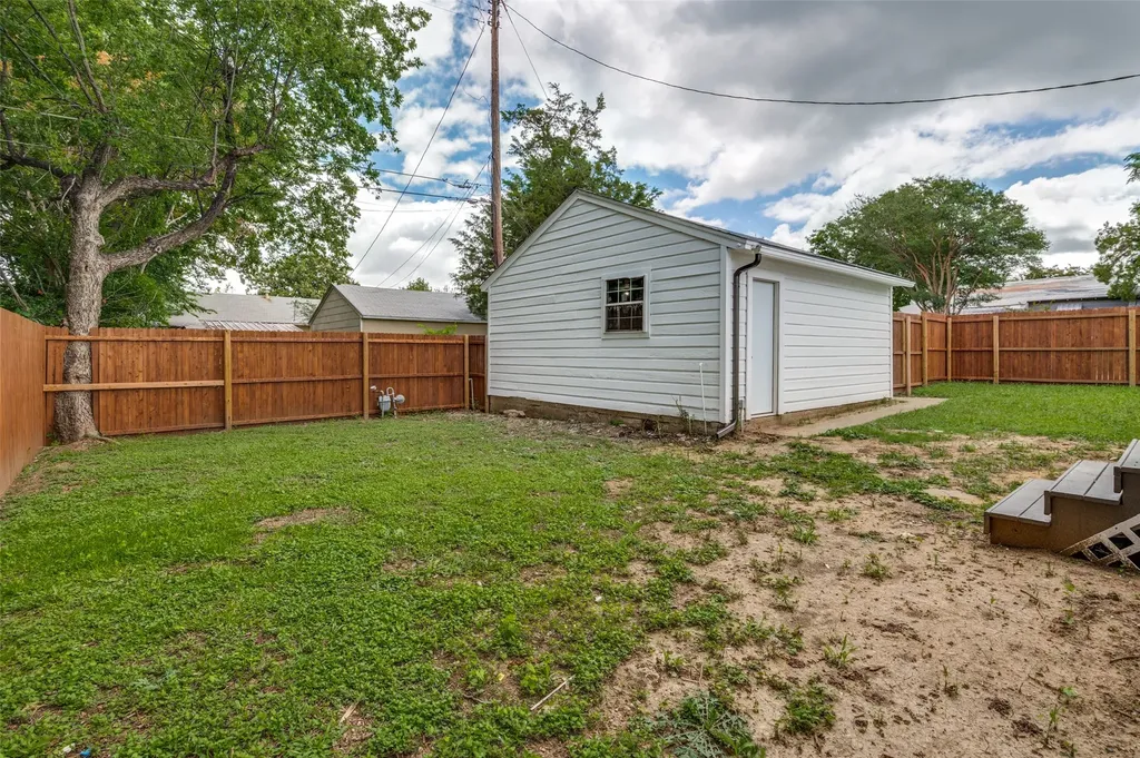 201 Conrad Street Dallas TX 75224