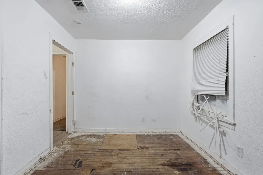 3408 S Hughes Avenue Fort Worth TX 76119