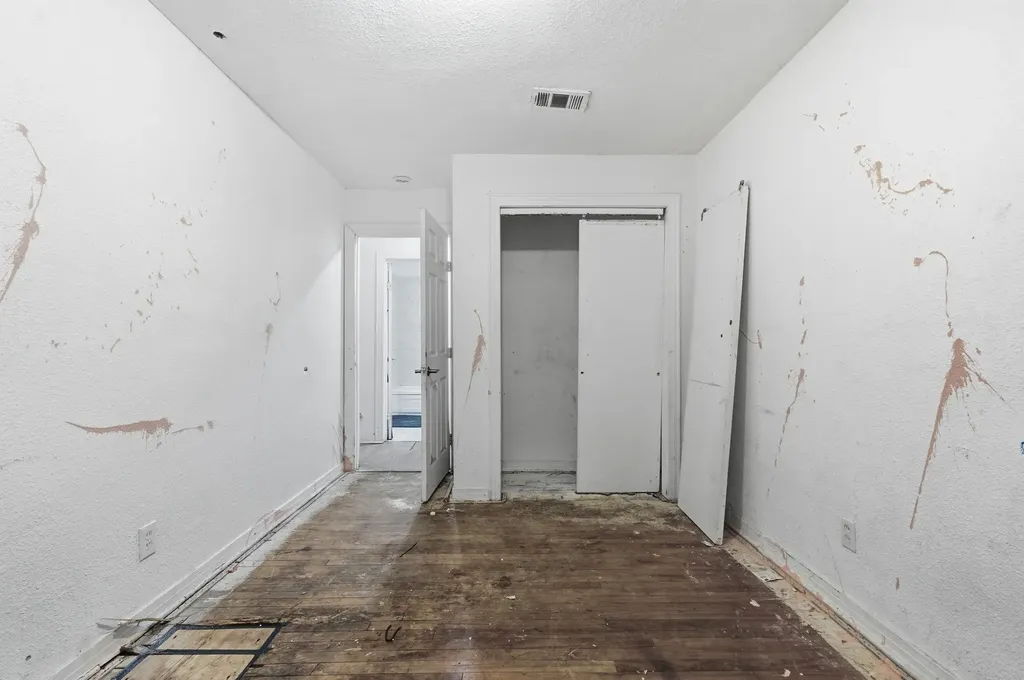 3408 S Hughes Avenue Fort Worth TX 76119