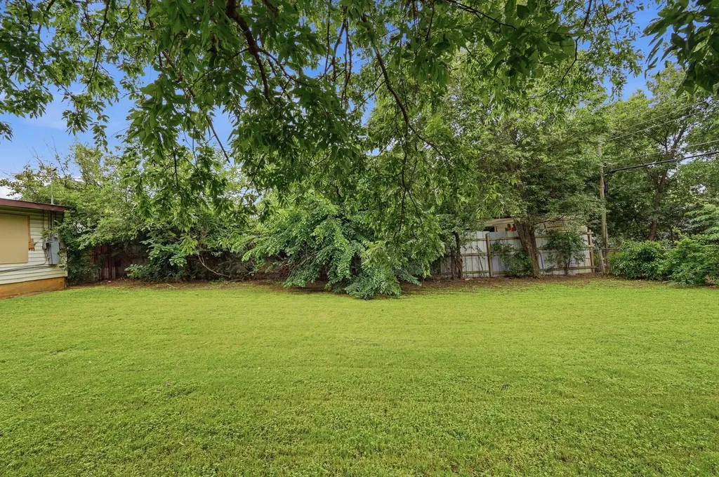 3408 S Hughes Avenue Fort Worth TX 76119