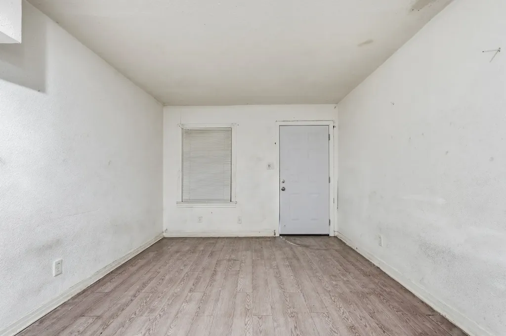 3408 S Hughes Avenue Fort Worth TX 76119