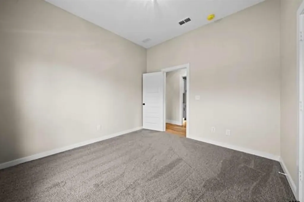 16221 Crossing Circle Lindale TX 75771
