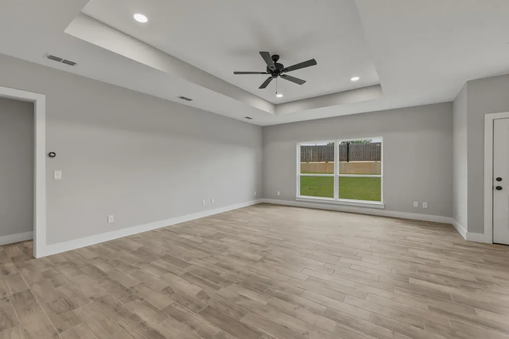 16221 Crossing Circle Lindale TX 75771