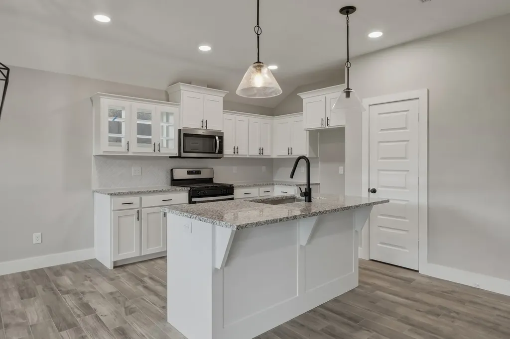 16221 Crossing Circle Lindale TX 75771