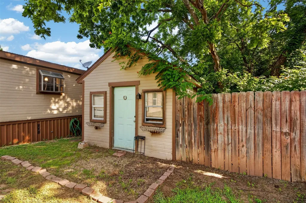 715 W Munson Street Denison TX 75020