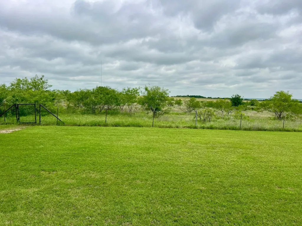 2276 Hodge Moody TX 76557