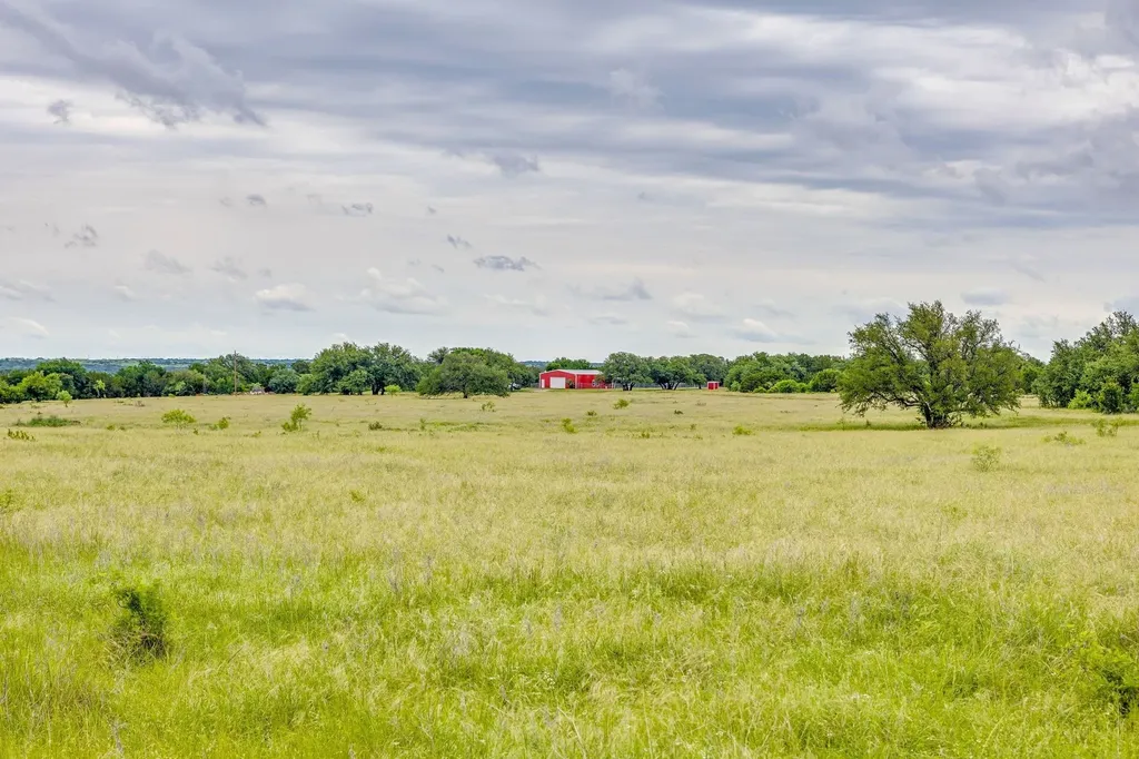 400 S 10th Avenue Palo Pinto TX 76472