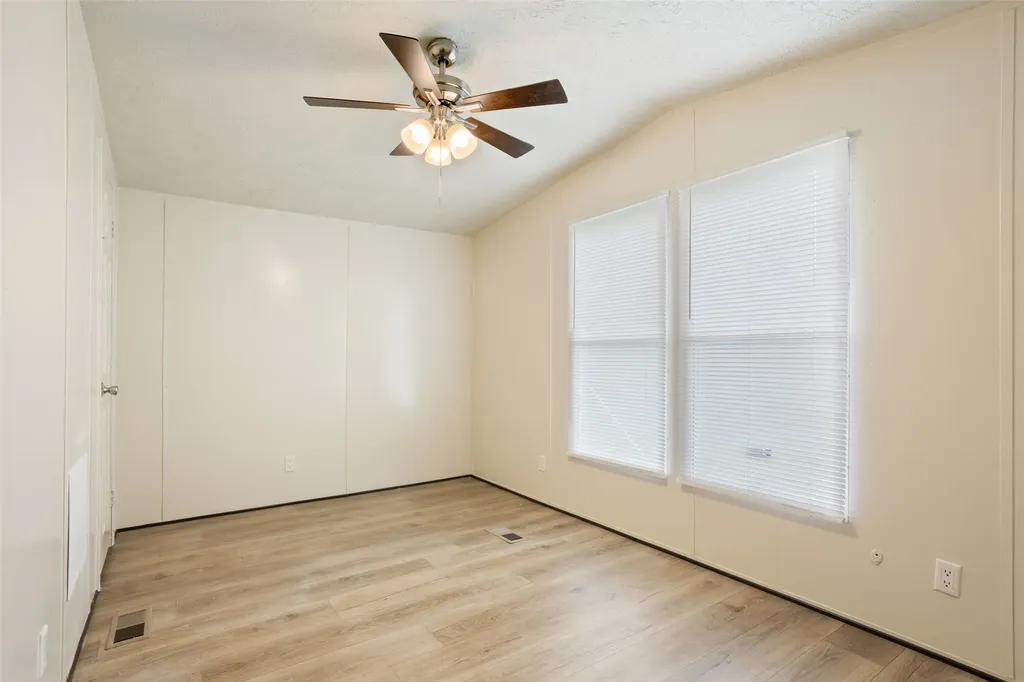 120 Lcr 632 Groesbeck TX 76642