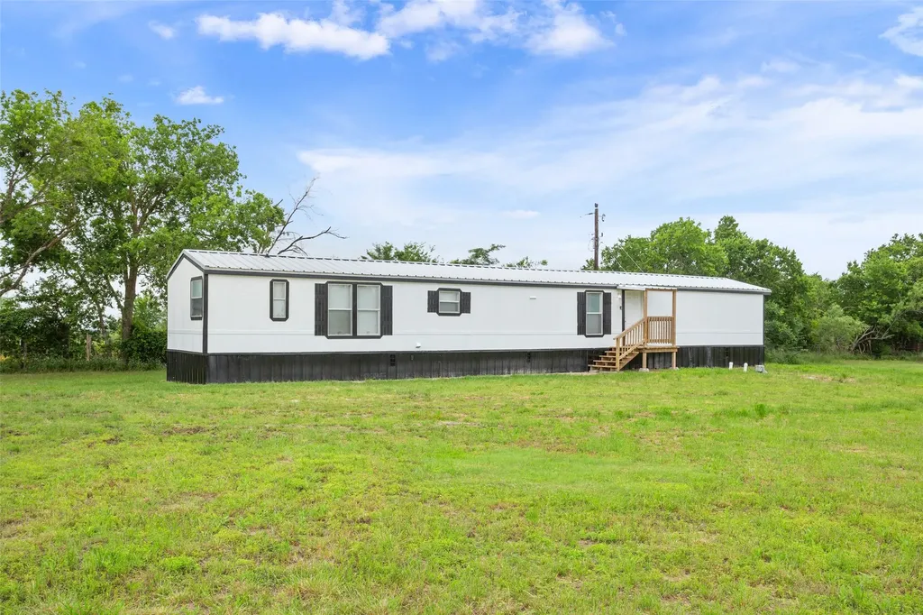 120 Lcr 632 Groesbeck TX 76642