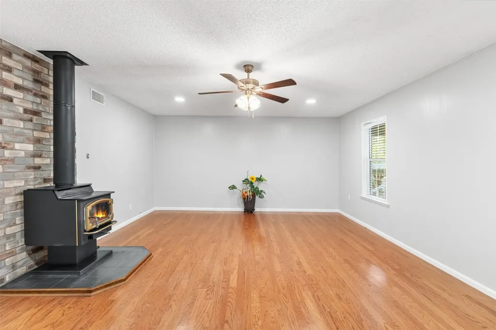 109 King Lyle Road Scroggins TX 75480