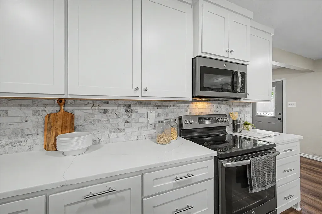 106 Pecan Creek Street Red Oak TX 75154