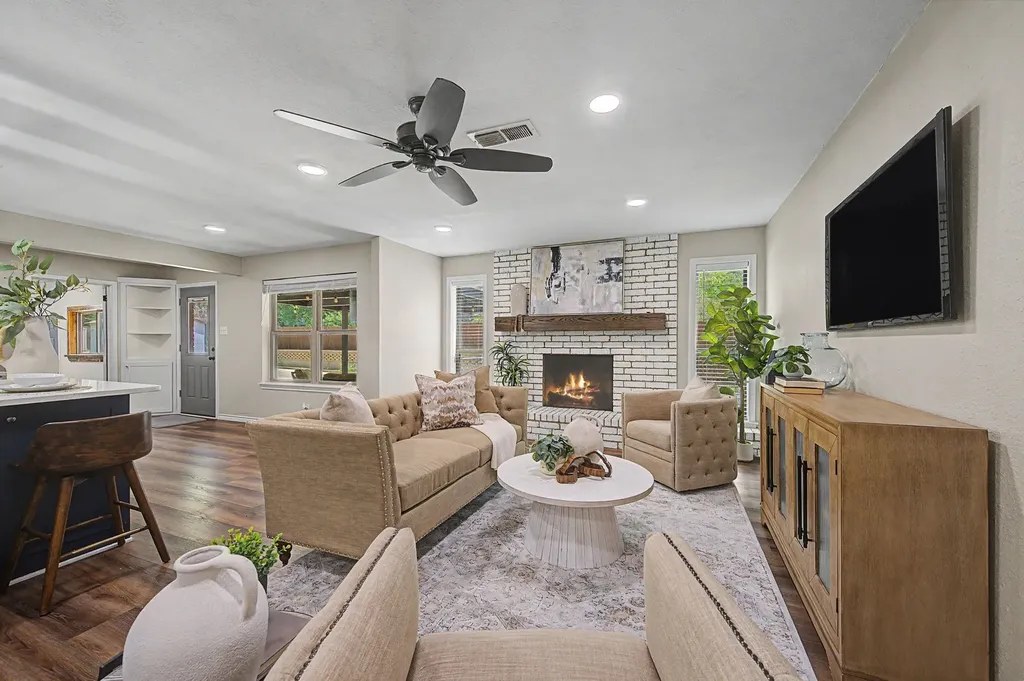 106 Pecan Creek Street Red Oak TX 75154
