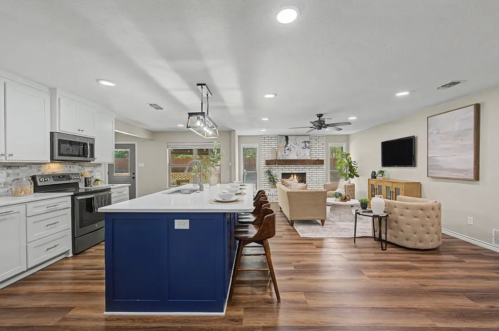 106 Pecan Creek Street Red Oak TX 75154