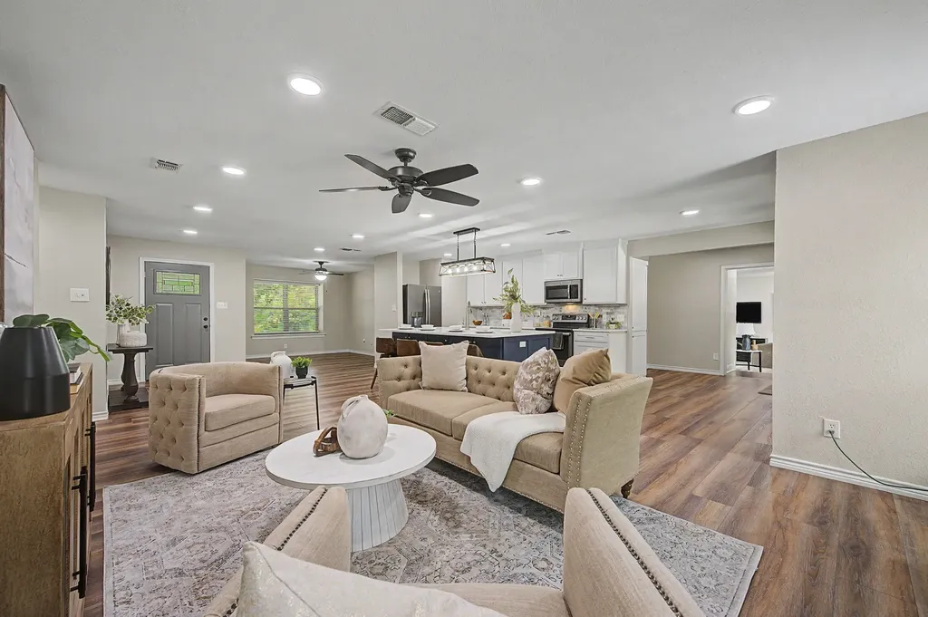 106 Pecan Creek Street Red Oak TX 75154